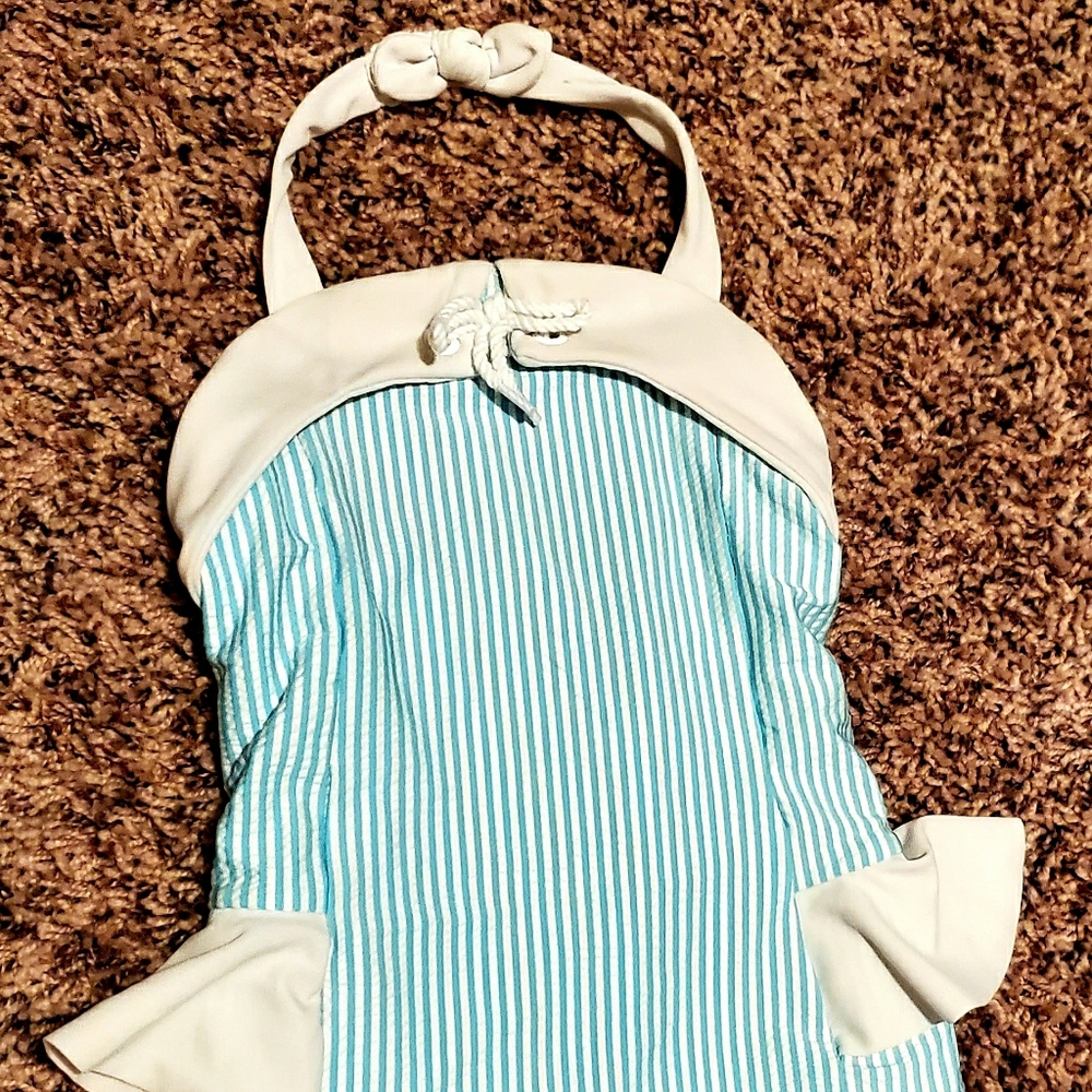 Swim suit